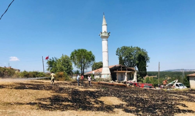 Çan'daki anız yangını evlere ulaşmadan söndürüldü