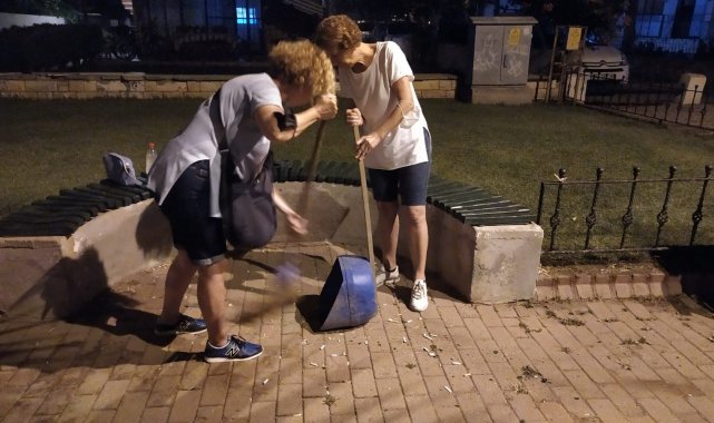 Erdek Kurbağalıdere plajında temizlik çalışması