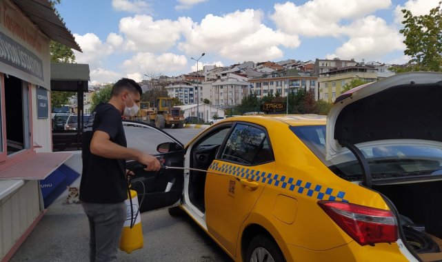 Esenyurt'ta araç dezenfeksiyon hizmeti devam ediyor