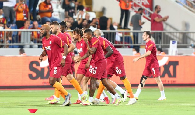 Galatasaray'da 2 değişiklik