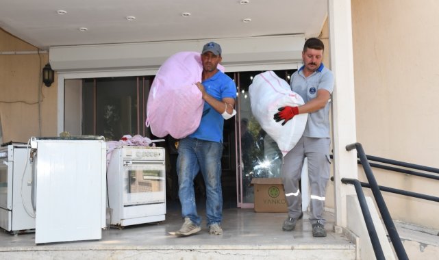 Kemer'den,Manavgat'a yardım devam ediyor