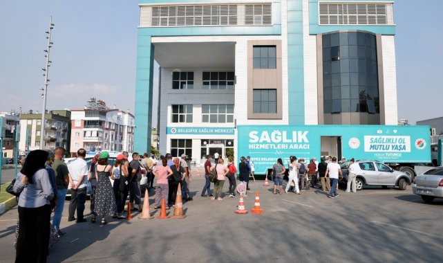 Kepez'de kampanyanın ilk gününde 210 kişiye aşı yapıldı