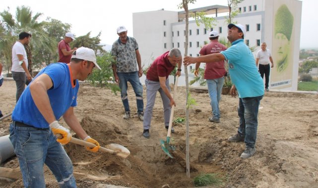 Koçarlı Millet Bahçesi'nde anlamlı etkinlik