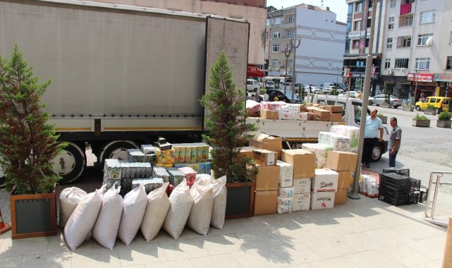 Of'tan afet bölgesine bir tır dolusu yardım