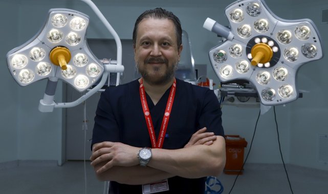 Prof. Dr. Hakan Oğuztürk: "Ülkemizde 15 yaş ve üzerinin aşılanması sonbaharda okulların açılması sürecinde ciddi katkı sağlayacaktır"