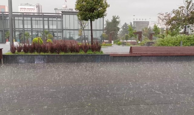 Samsun'da sağanak korkuttu