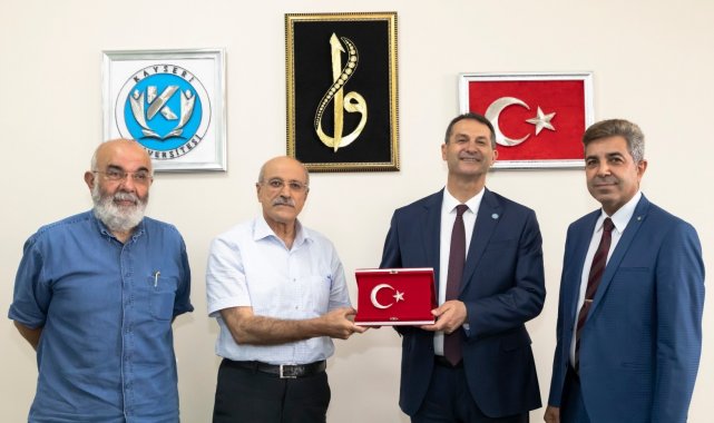 Şehit ailelerinden KAYÜ'ye ziyaret