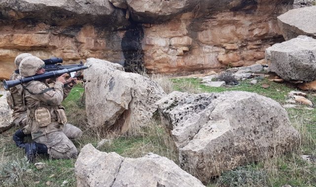 Siirt'te PKK'lı teröristlere ait mühimmat ve patlayıcı ele geçirildi