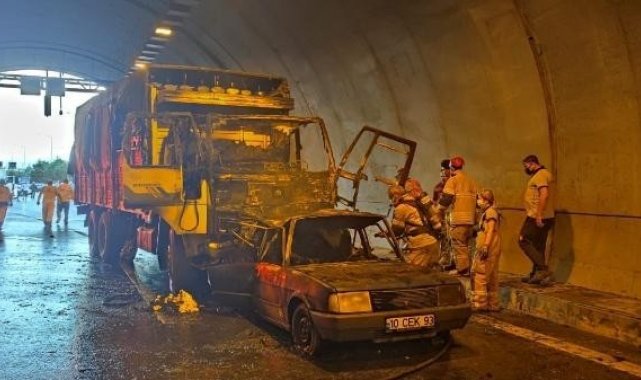 Üniversite okuyan kızlarını Aydın'a getirirken hayatlarını kaybettiler