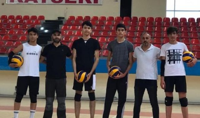 Voleybol Milli Takım Gelişim Kampına Kayseri'den 4 sporcu ve 1 antrenör çağrıldı