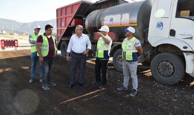 Yunusemre'de 6 sokakta sathi kaplama çalışması yapıldı