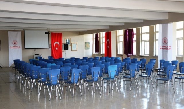 Ağrı'da yurtlar öğrenciler için hazırlanıyor
