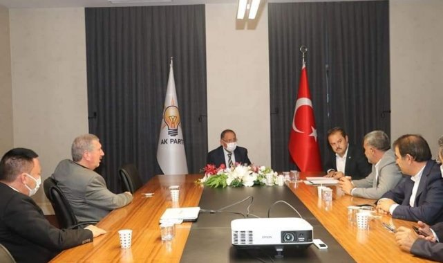 AK Parti genel merkez yerel yönetimler başkanı Özhaseki'den Bağlar'ın projelerine tam destek