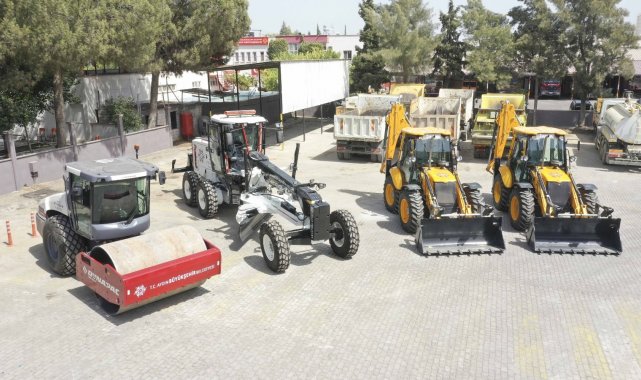 Aydın Büyükşehir Belediyesi araç filosunu yeni iş makineleri ile genişletiyor
