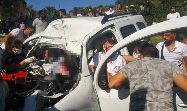 Aydın'da asfalt yüklü kamyon ile hafif ticari araç çarpıştı: 1 ölü, 1 ağır yaralı
