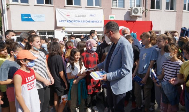 Bakan Kasapoğlu: "Afet bölgesinde yıkılan tesisleri en kısa sürede yeniden kazandıracağız"