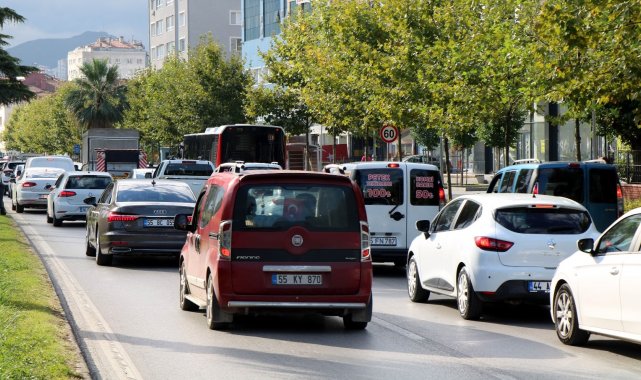 Başkan Demir: "Trafik yoğunluğu 1,5 yıl, otopark problemi de 2 yıl sonra tarih olacak"