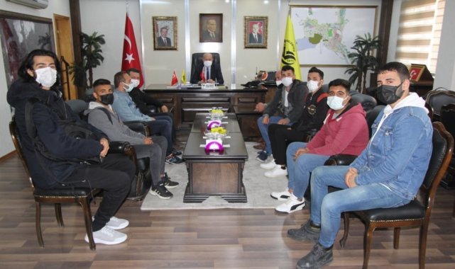 Bayburt'ta yurt sorunu yaşayan üniversite öğrencileri geçici olarak belediyeye ait tatil köyünde misafir edilecek