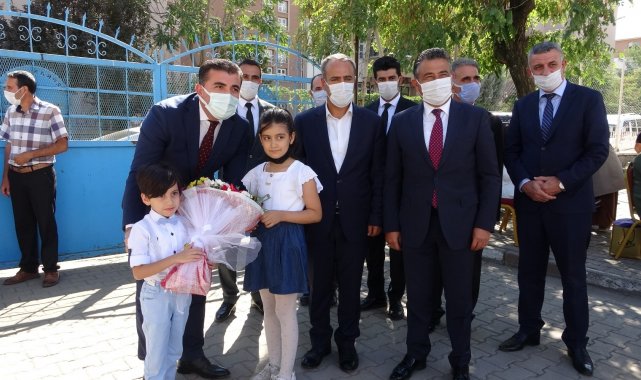 Bingöl'de İlköğretim Haftası düzenlenen etkinlikle kutlandı