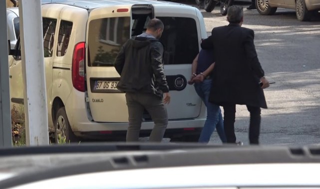 Boşanma aşamasındaki eşini öldüren zanlı emniyette