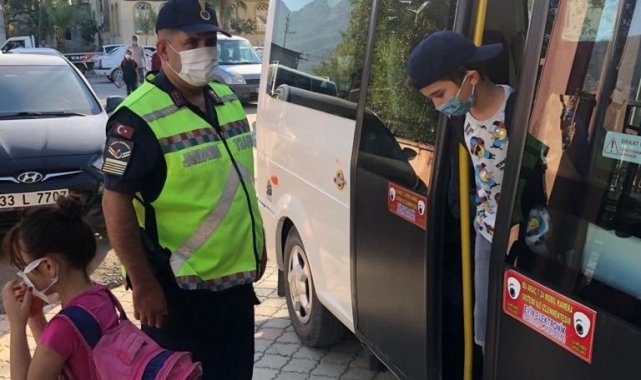 Bozyazı'da okul servisleri denetlendi