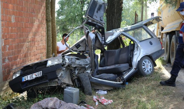 Cenaze törenine giderken feci kazada canından oldu