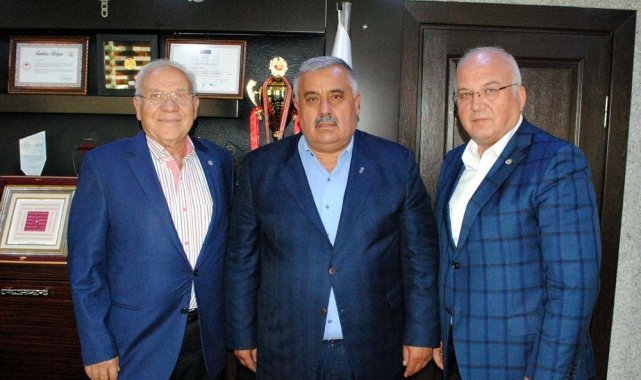 ÇESOB Başkanı Gür'e övgü