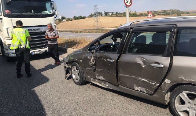 Edirne'de tır otomobile çarptı: 1 yaralı