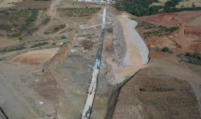 Ekonomiye iki milyon lirayı aşkın katkı sağlayacak Lalapaşa Göleti'nde çalışmalar devam ediyor