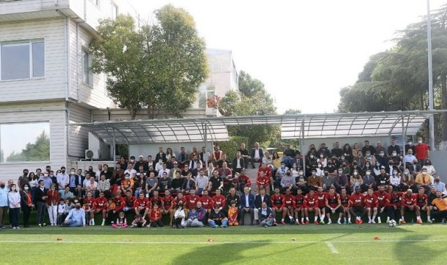 Galatasaray Lisesi mezunları Florya'da
