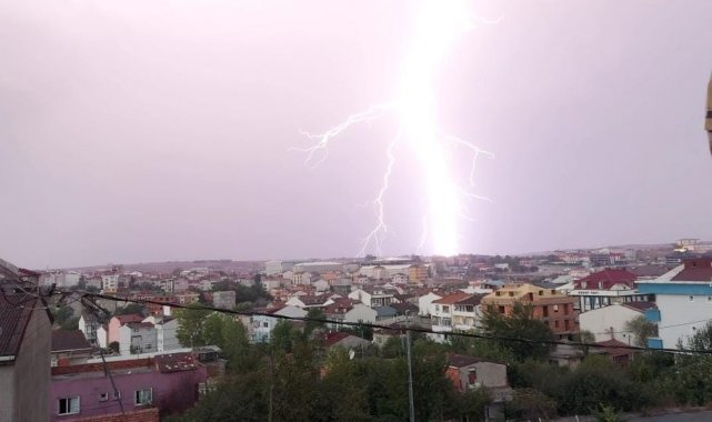 İstanbul'da beklenen yağış başladı