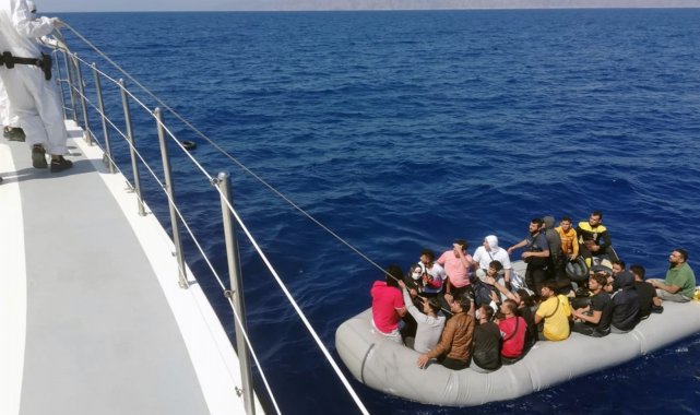 Marmaris'te 36 düzensiz göçmen kurtarıldı