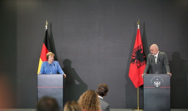 Merkel, Batı Balkan ülkelerinin liderleriyle görüştü