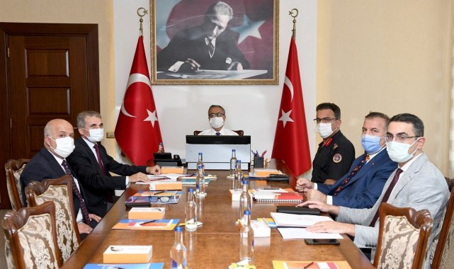 Mersin'de eğitim öğretim döneminde alınacak tedbirler görüşüldü