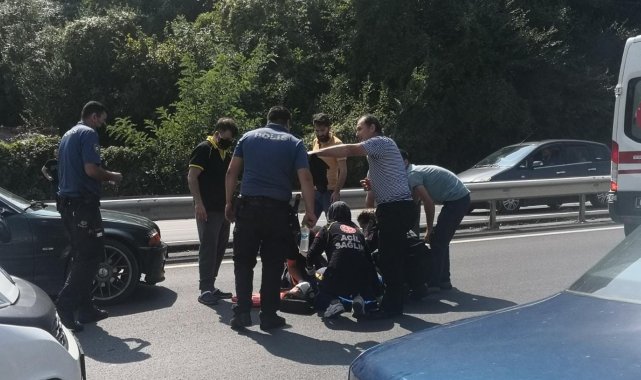 Otomobil yaya geçidini kullanan yayaya çarptı
