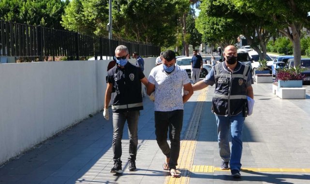 Park halindeki hurda minibüsü çekiciye yükleyip Konya'ya götürdüler