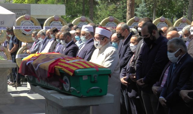 Recep Mamur dualarla uğurlandı