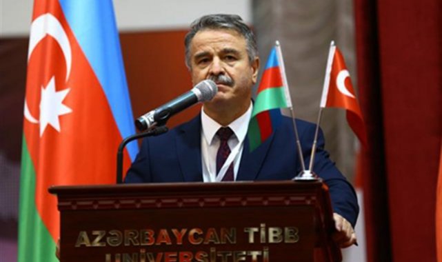 Rektör Elmacı, Azerbaycan'daki 3. Uluslararası Turaz Akademi Kongresine katıldı