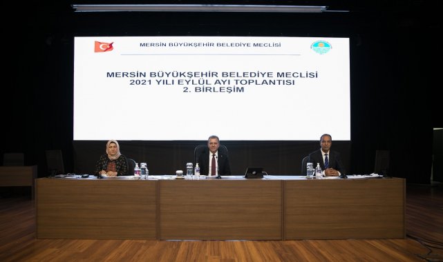 Seçer: "Borçlanma konusunda ket vurmayın"