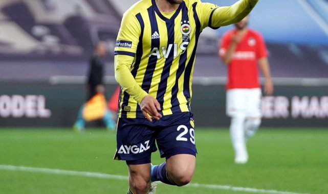Sinan Gümüş: "Kendimi Fenerbahçe'den büyük görmedim"