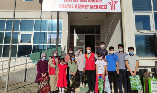 Solhan'da öğrencilere kırtasiye malzemesi desteği