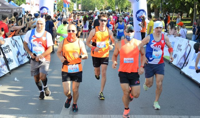 Sporcular Kadıköy Yarı Maratonu'nda şiddete karşı koşacak