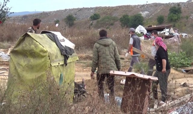 Sultangazi'de kaçak barakalar ekipler tarafından yıkıldı
