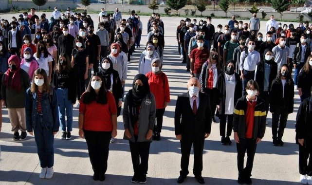 Sungurlu'da ilk ders zili çaldı
