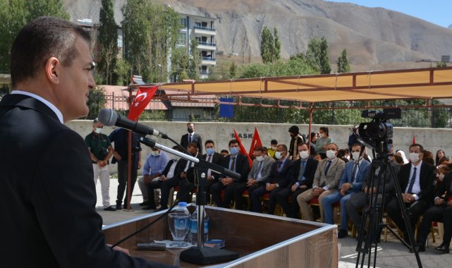 Vali Akbıyık, "Hakkari'ye tarihi yatırım yapıldı"