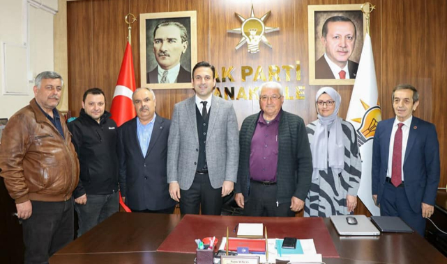 AK Parti'de rozet töreni