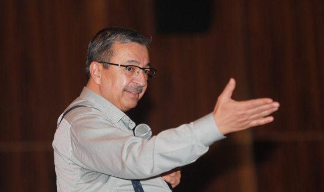Hayati İnanç Biga’ya geliyor