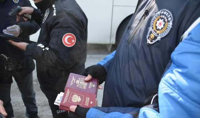 1.261 düzensiz göçmen yakalandı