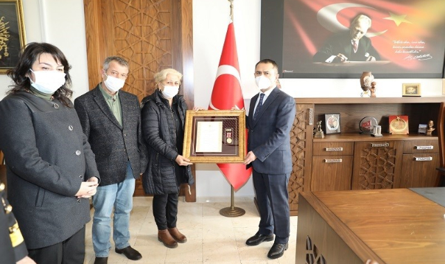 Devlet Övünç Madalyası ve Beratı Tevcihi