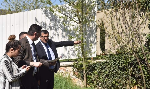 Başkan Öz, yeni güreş sahası için incelemelerde bulundu